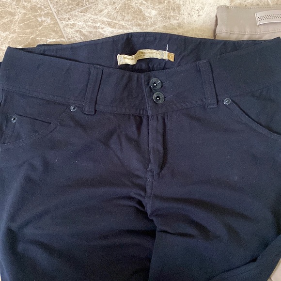 Women’s skinny stretchy pants size Medium or Juniors size 7 - Picture 3 of 6
